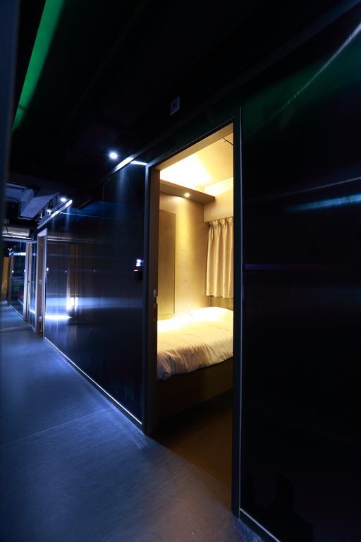 K & B Hostel Гонконг Экстерьер фото
